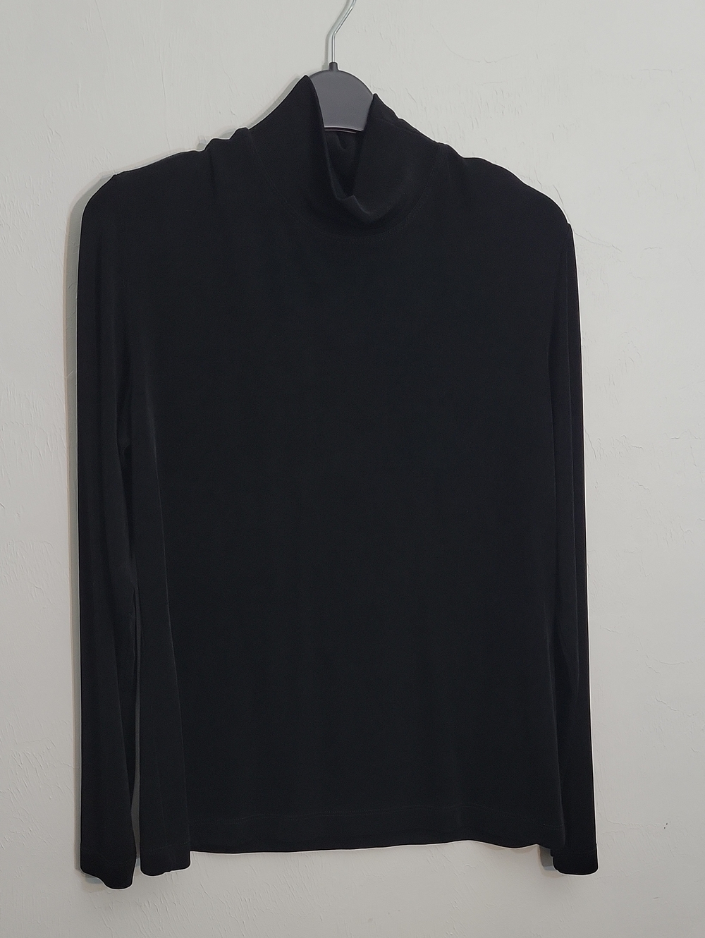 Chico's Black Long-Sleeve Turtleneck Top